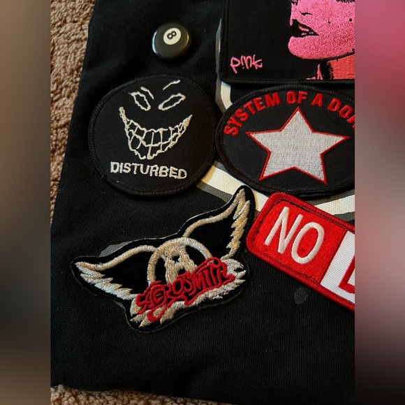 Black Crossbody Bag with Patches - Music Bands - Picture 3 of 8